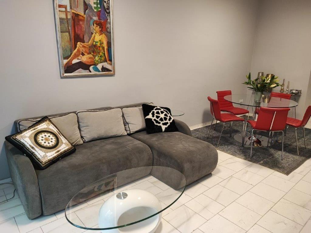 Central Vienna Apartment With Unique 40M2 City Garden & Self Check In Exterior photo