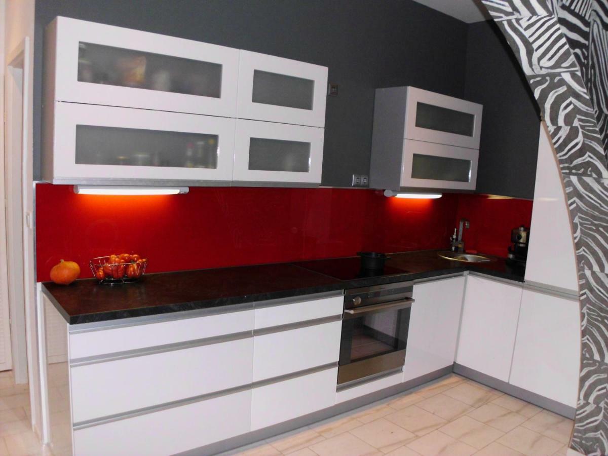 Central Vienna Apartment With Unique 40M2 City Garden & Self Check In Exterior photo